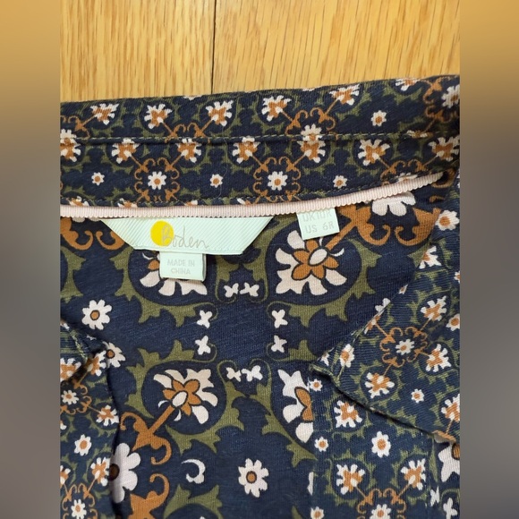 Boden collared notch jersey dress basil bloom tile print. Size 6 - Picture 9 of 11